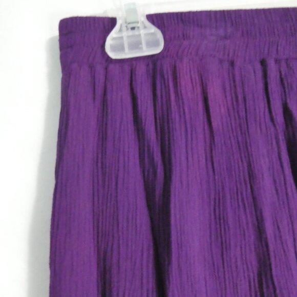 LAURA SCOTT | large | Textured Purple Skirt | 100% Recycled Bottle Material - Picture 16 of 16